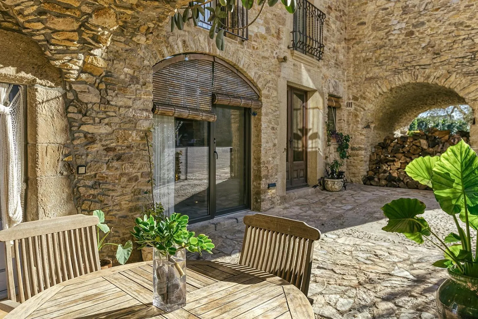 Apartamento Puntanals Sant Feliu de Boada Lejlighed